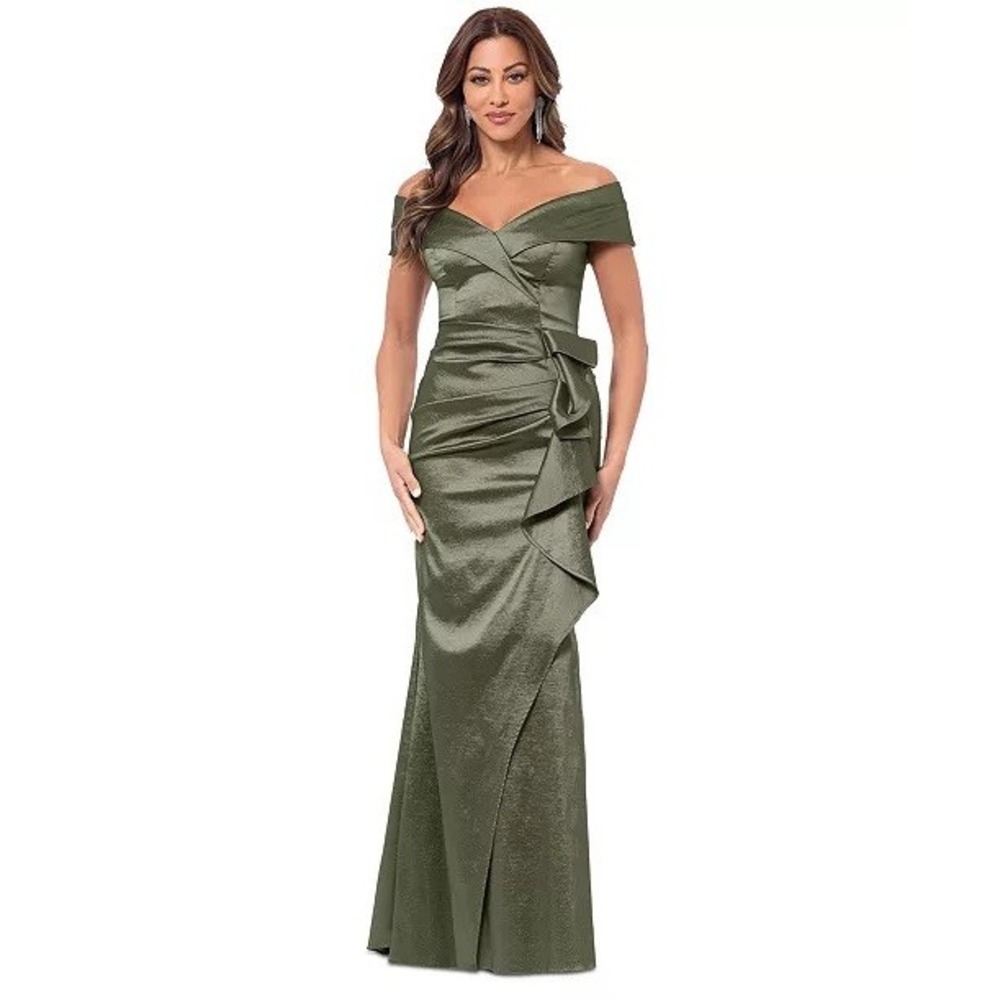 NWT XSCAPE Women's Taffeta Off-The-Shoulder Sweetheart Gown Sz 8 $299
